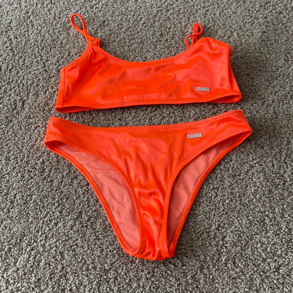 Triangl Orange Size Small Bikini. Only worn once, so cute and fun!